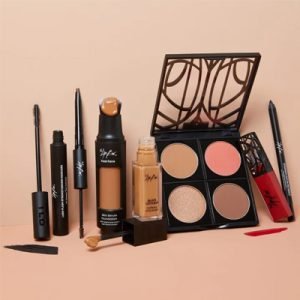 Frauen Make Up für jeden Look entdecken